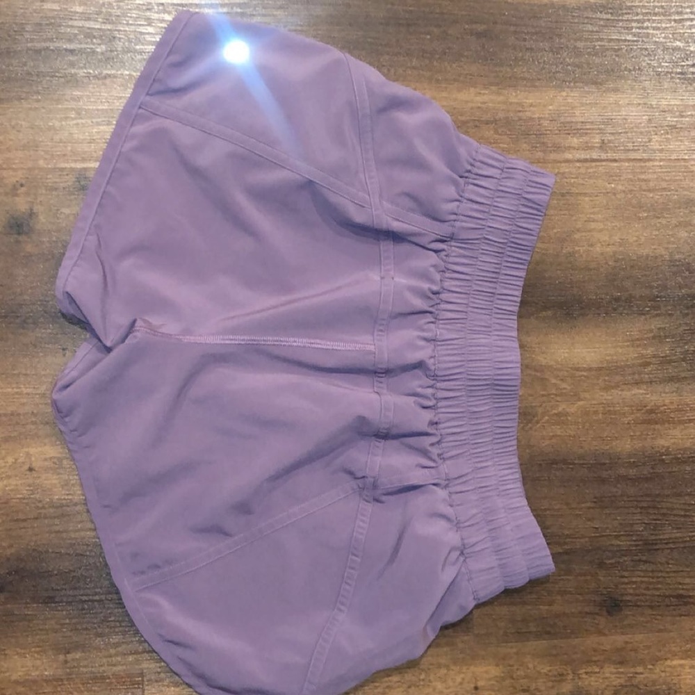 lululemon tracker shorts